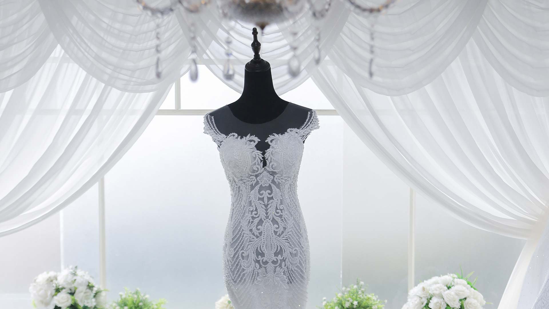 white laced wedding dress